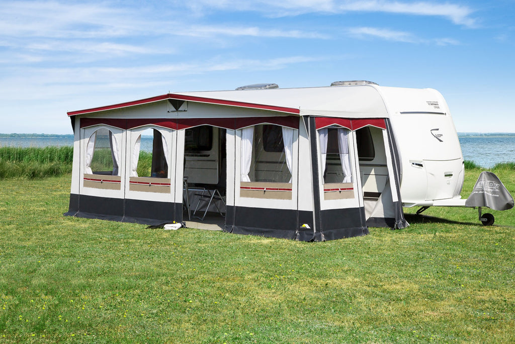 DWT Atelier Chalet mit Vordach Ganzjahres-Wohnwagenvorzelt