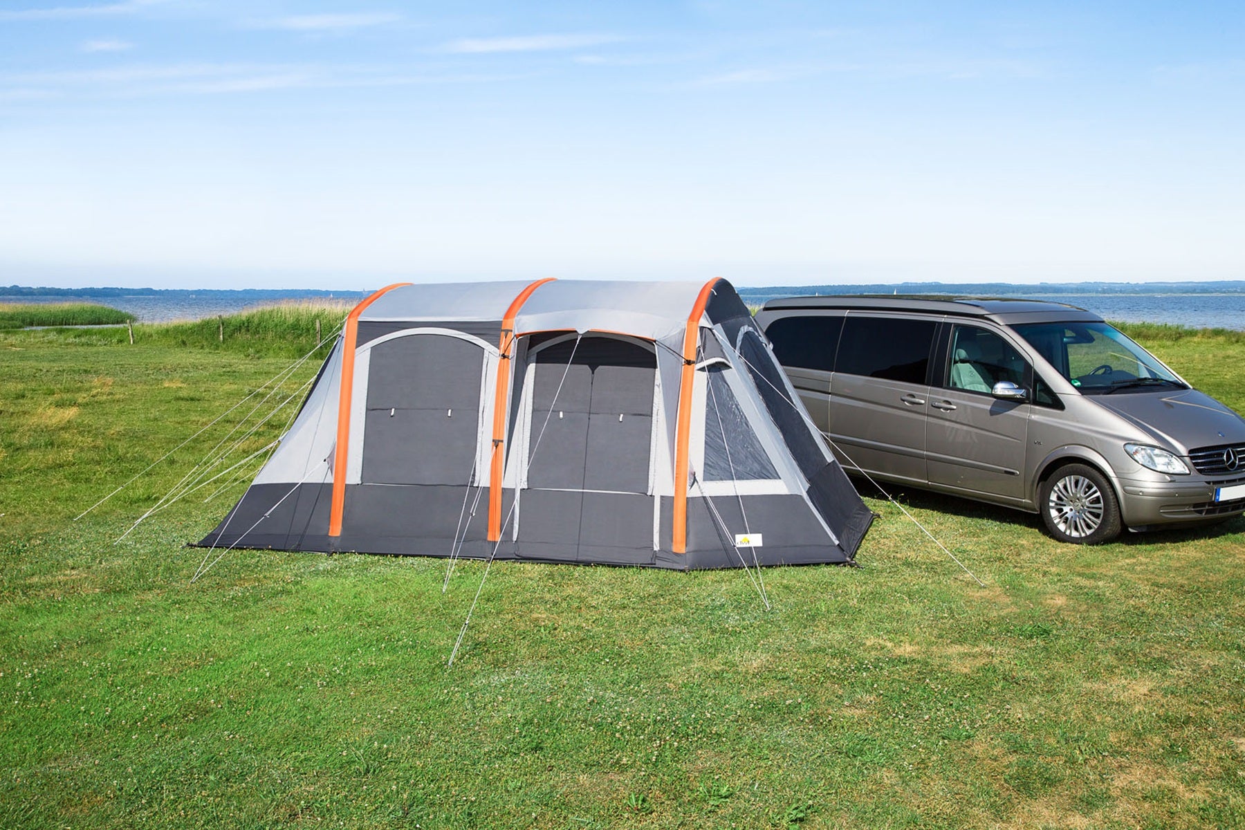 DWT Pegasus Air Luft-Busvorzelt für Campingbus & Van