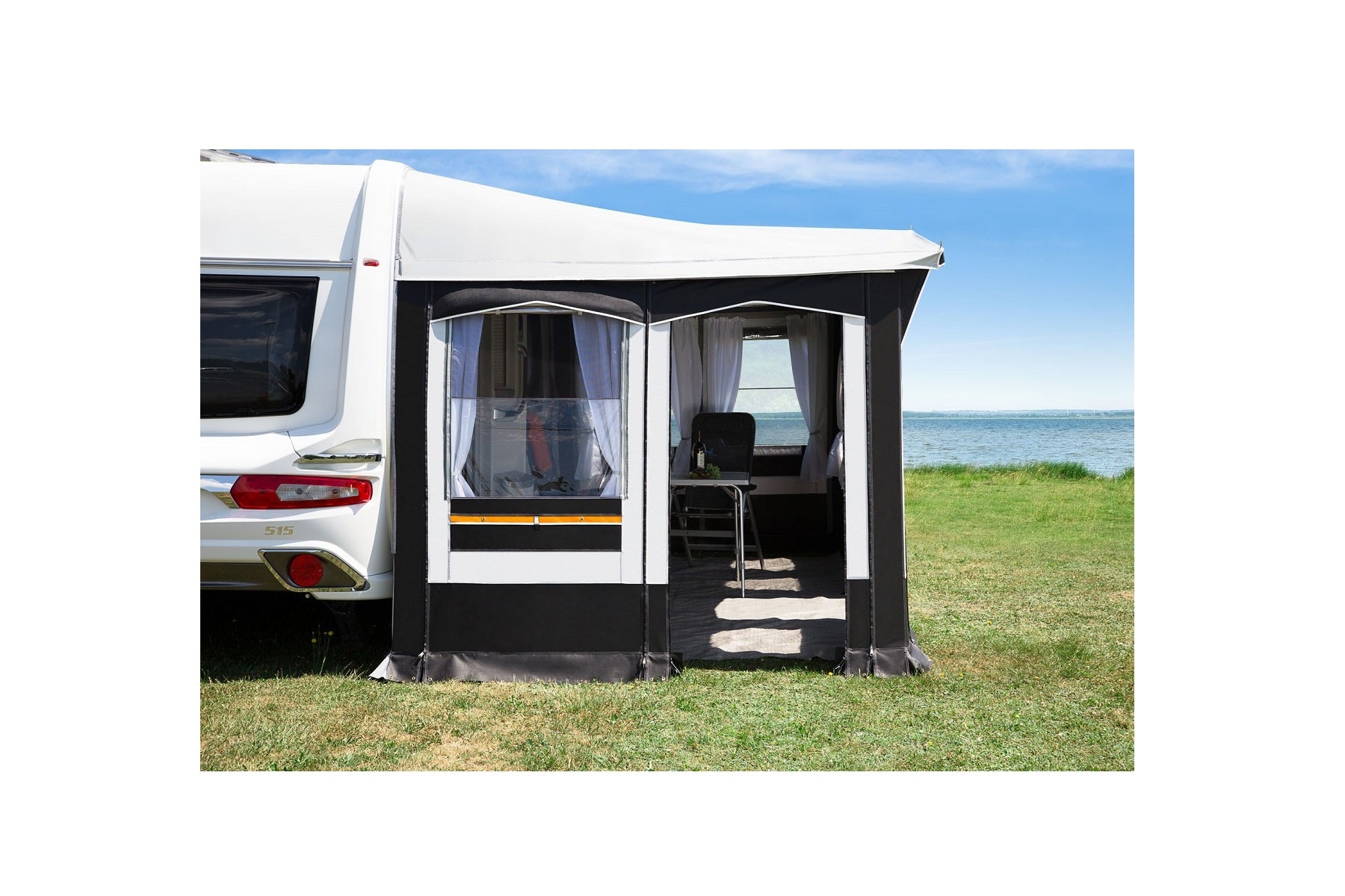 DWT Atelier Chalet mit Vordach Ganzjahres-Wohnwagenvorzelt