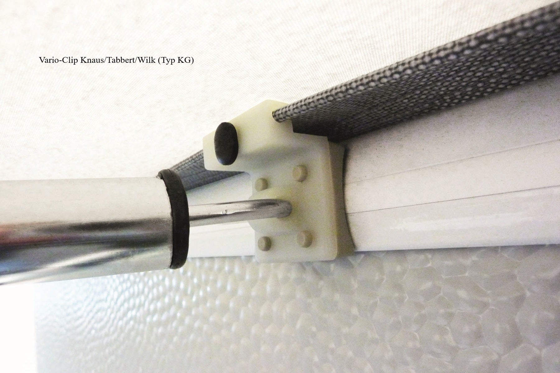 Güsto Güsto Vario Clip – Schraubenloses Haltesystem Dachstangen Vorzelt - Zubehör - Vorzelteshop
