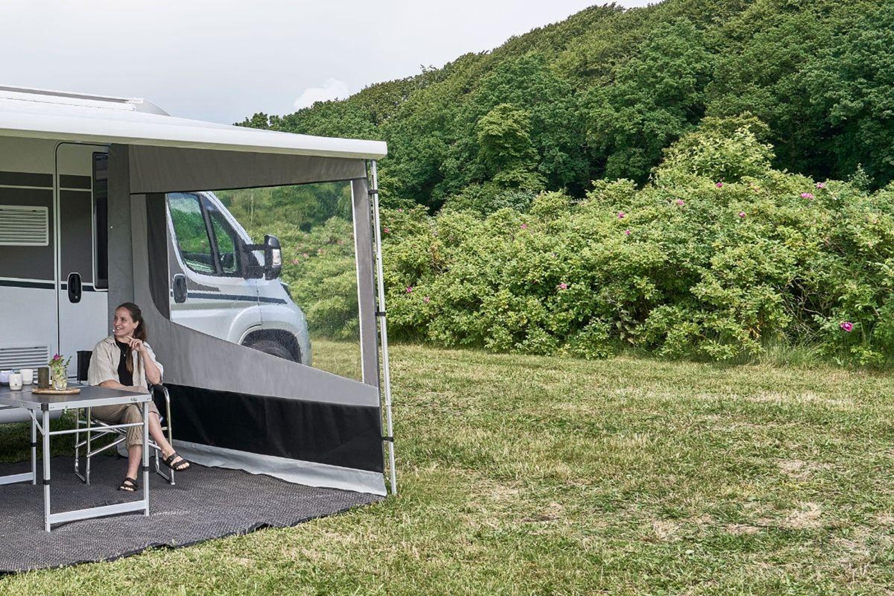 Isabella Isabella Wind Seite 250 Rechts/Links – Seitenwand für Markisen Isabella Markisenzelt-Zubehör - Vorzelteshop