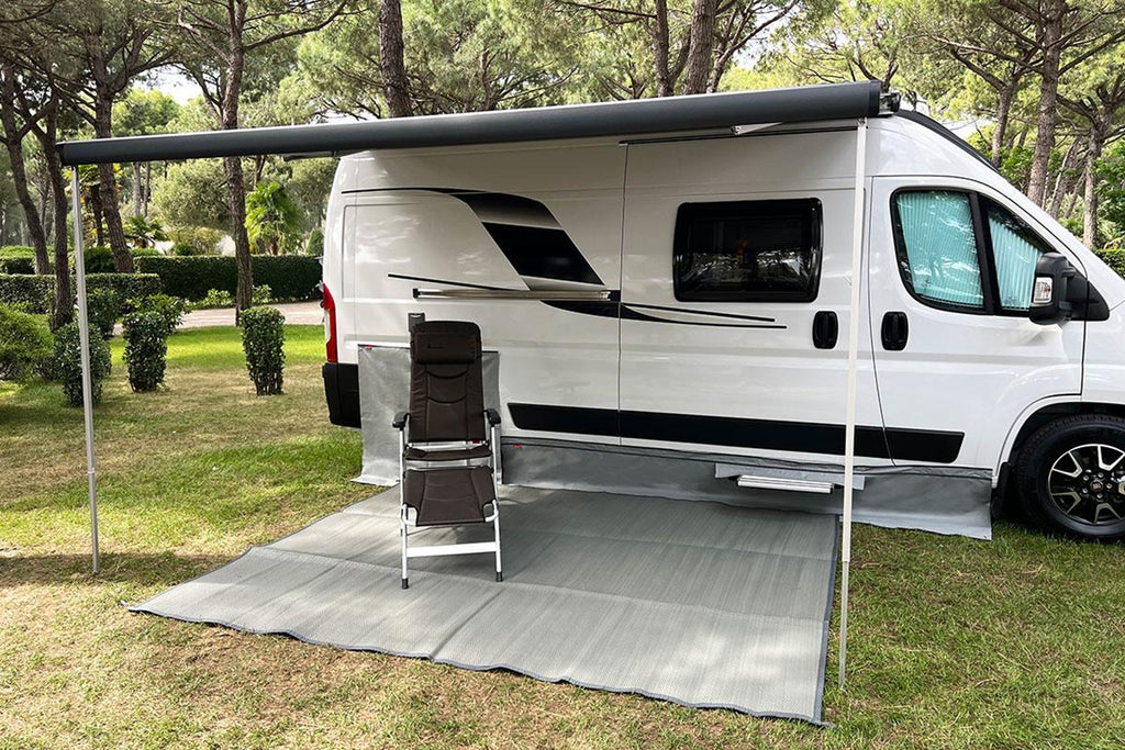 Isabella Windblende & Radkastenabdeckung für Camper-Van