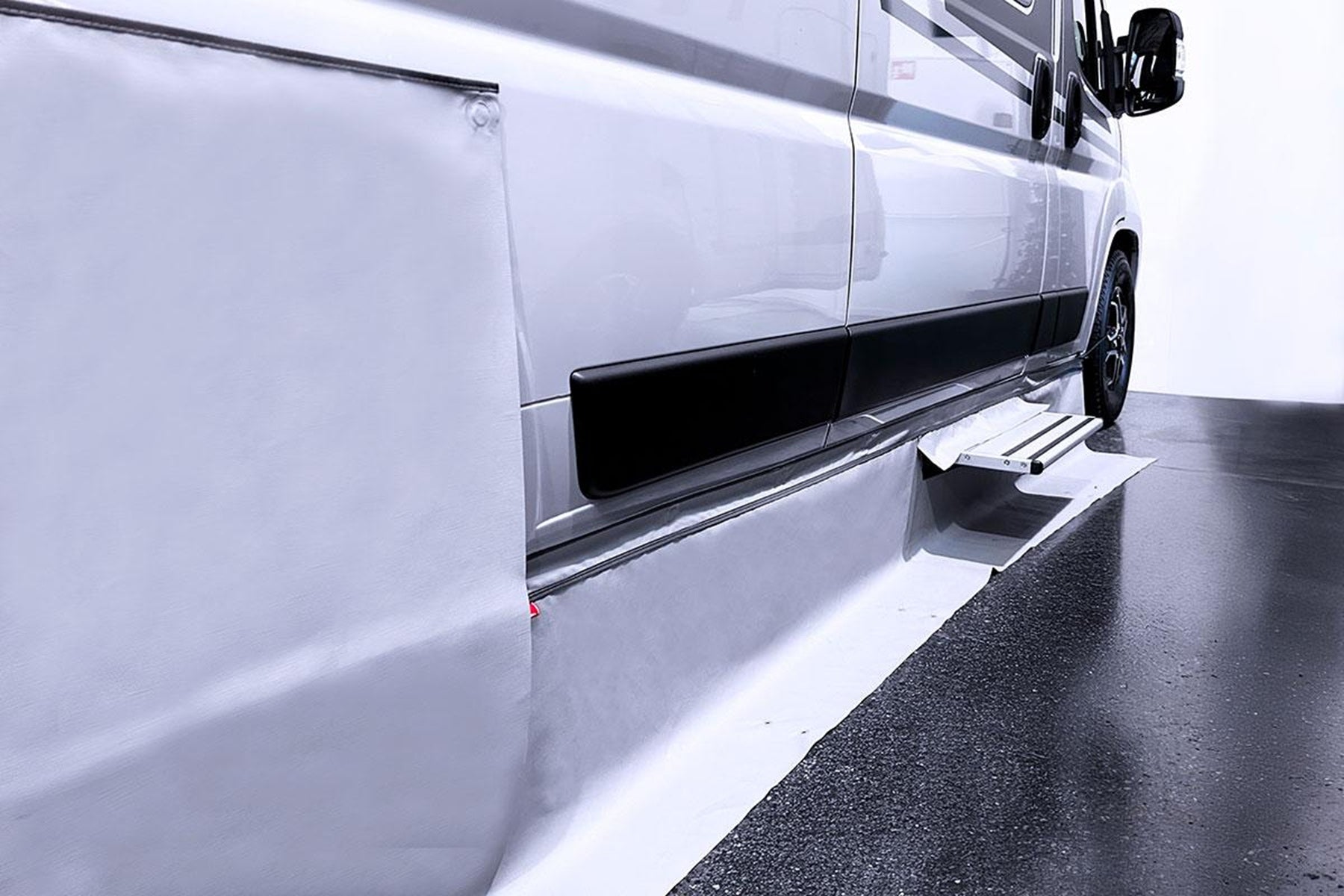 Isabella Windblende & Radkastenabdeckung für Camper-Van