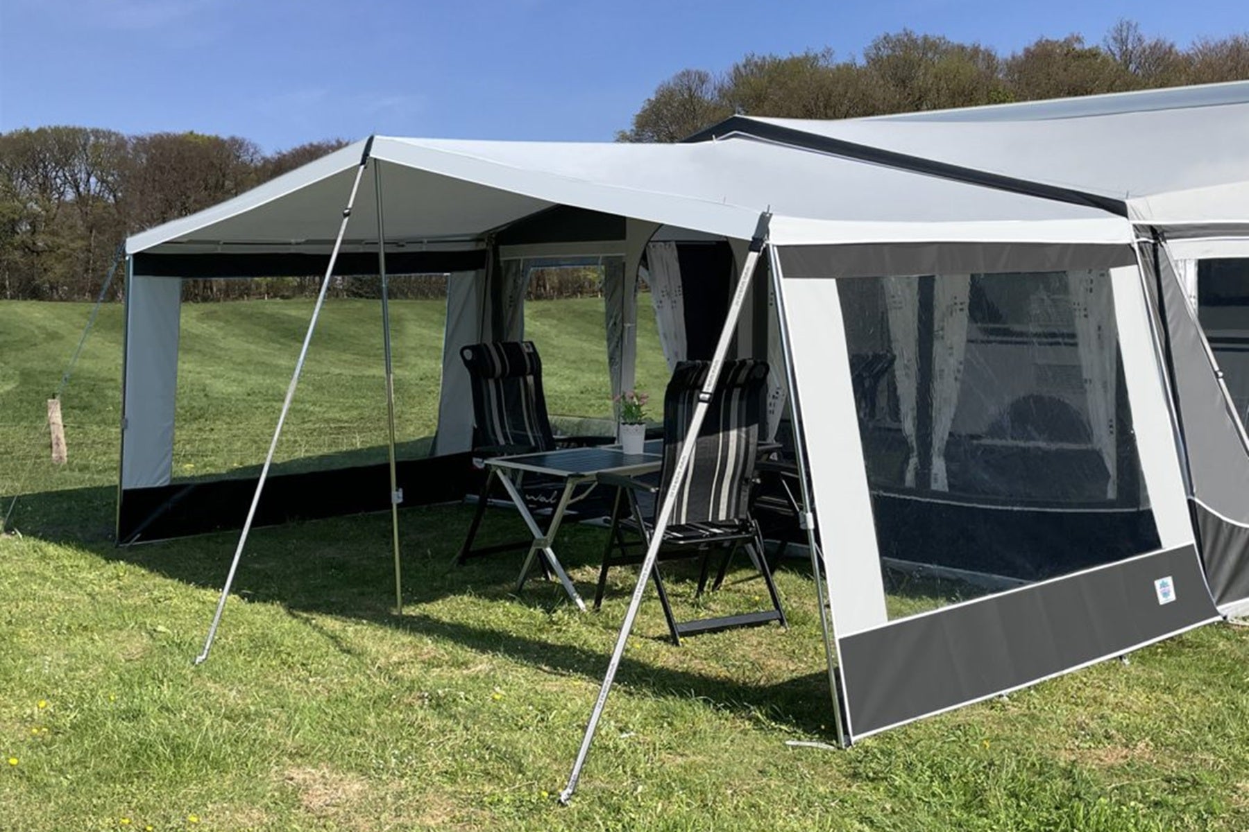 Walker Pioneer 240 All Season Reise- & Saison-Wohnwagenvorzelt